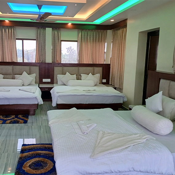 Family Room (6 Bed)